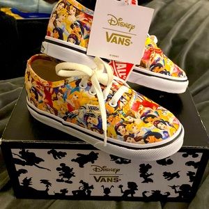 DISNEY multi Princess low top VANS kids toddler size 8.5 BNWT RARE!